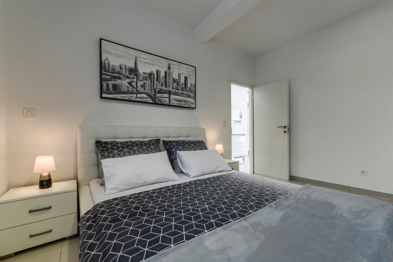 Ivy Apartament *