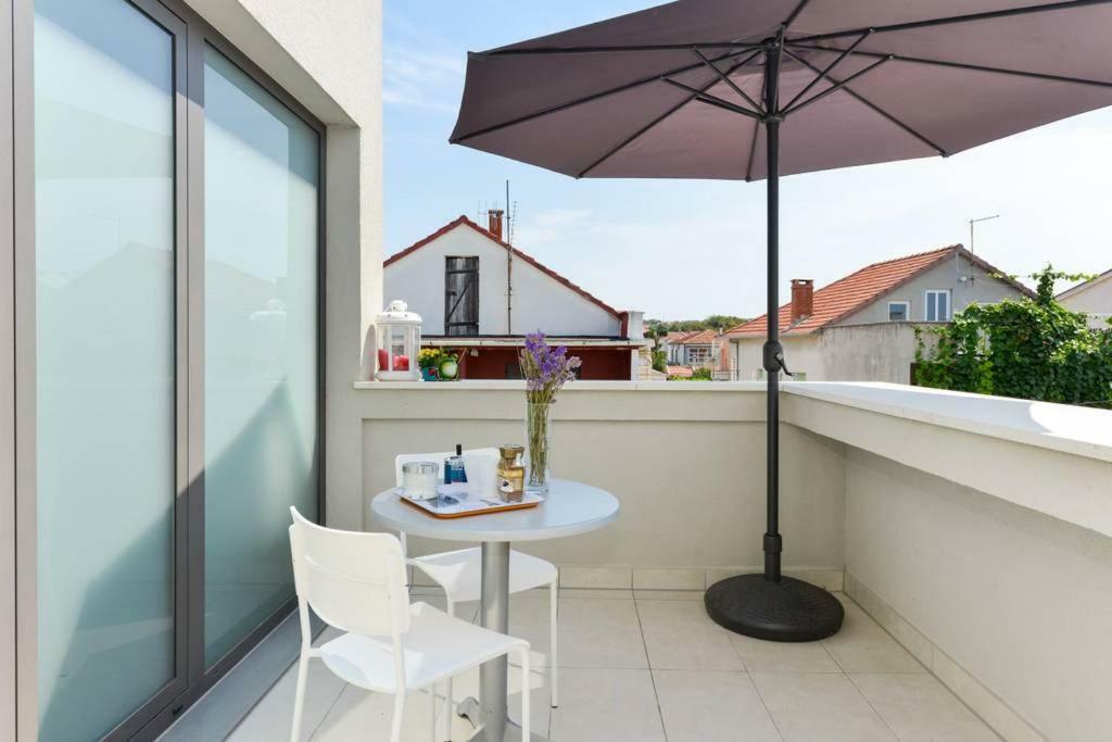 Ivy Apartament *